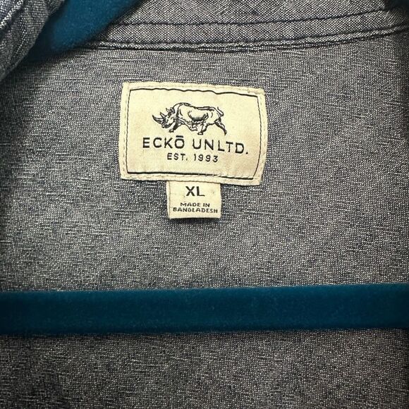 Lightweight Men’s Jean Shirt Size XL - Picture 2 of 2